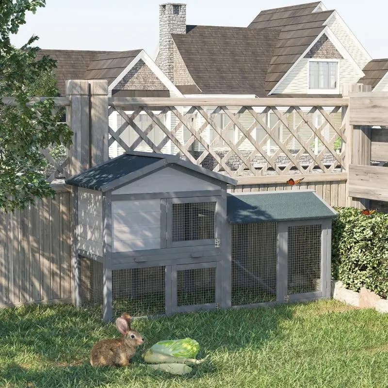 Outdoor Wooden Rabbit Hutch with Removable Tray and Non-Slip Ramp 147x54x84 cm Grey